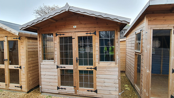 8 X 6 TRADITIONAL SUMMERHOUSE 2 8 X 6 TRADITIONAL SUMMERHOUSE 2